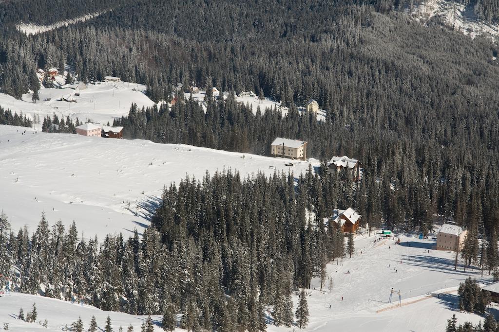 Pik Hotel Dragobrat Exteriör bild